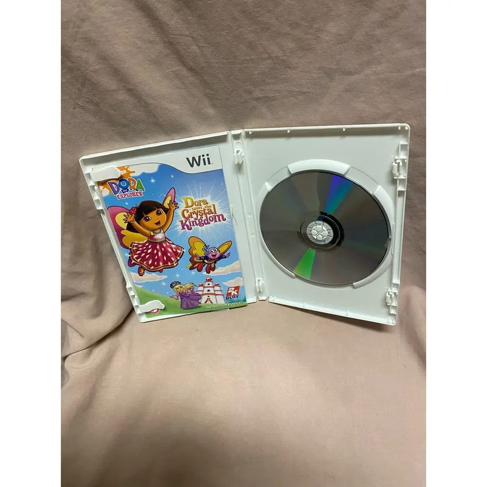 Dora the Explorer: Dora Saves the Crystal Kingdom (Nintendo Wii, 2009) CIB